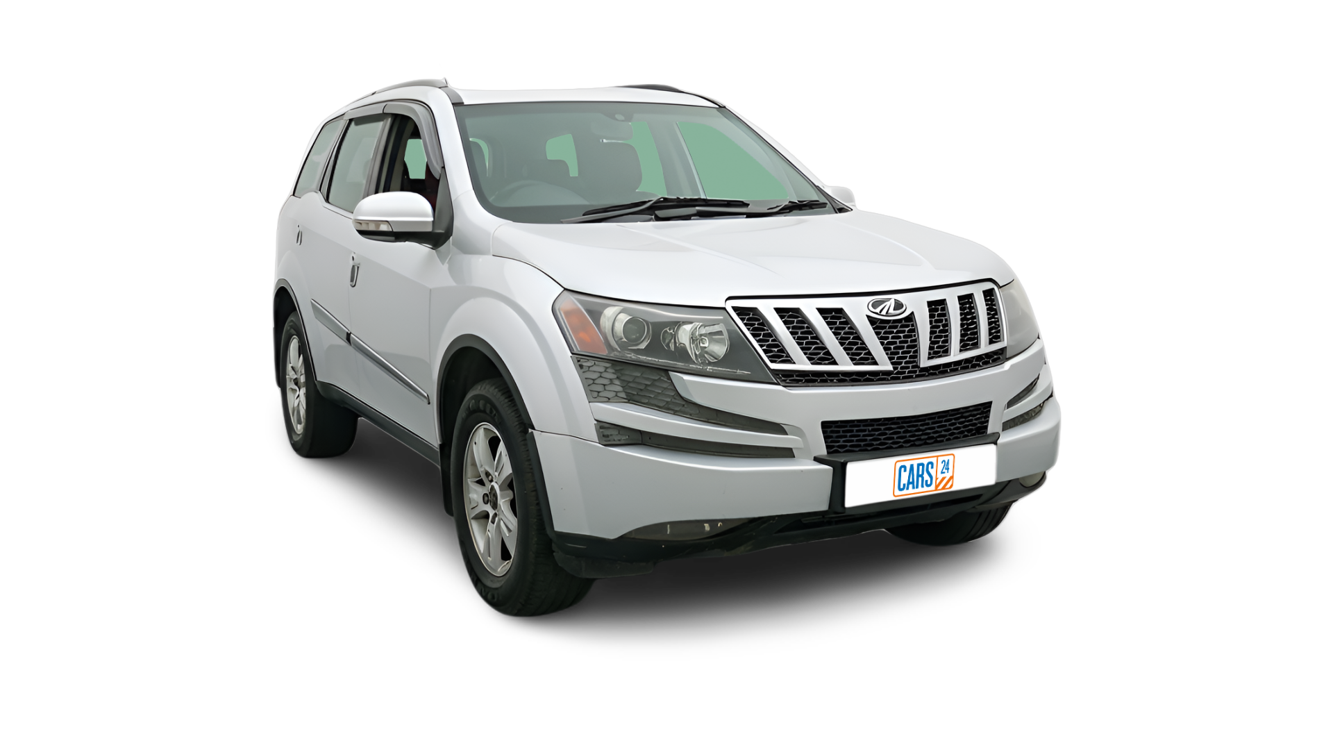 Mahindra XUV500-img